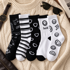 جوارب Smile Socks بتنسيق رجالي راقٍ